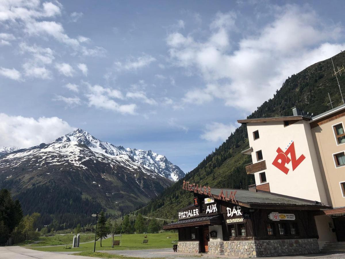 Piz-Hotel Sankt Leonhard im Pitztal Esterno foto