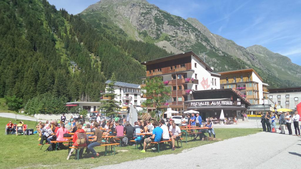 Piz-Hotel Sankt Leonhard im Pitztal Esterno foto