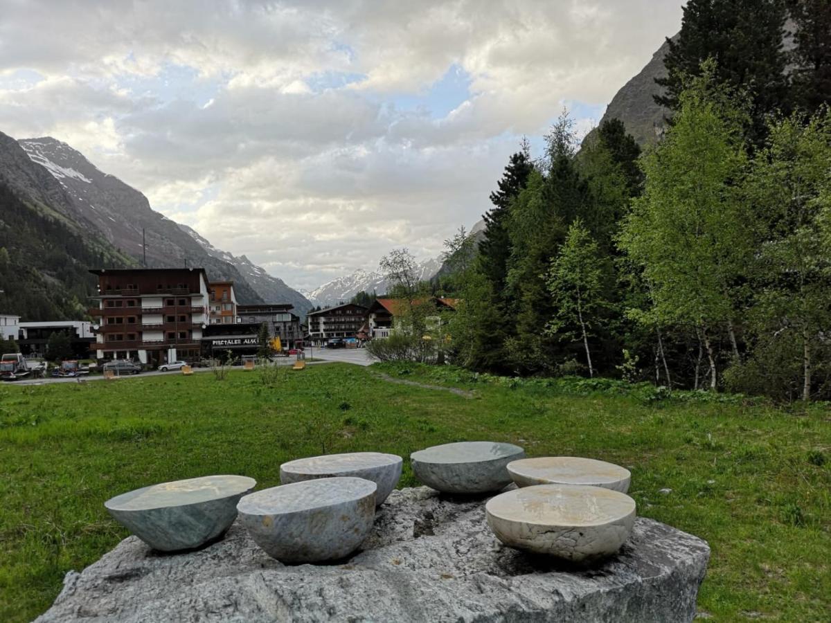 Piz-Hotel Sankt Leonhard im Pitztal Esterno foto
