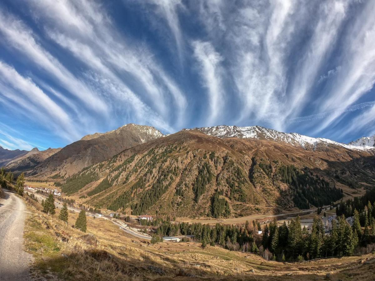 Piz-Hotel Sankt Leonhard im Pitztal Esterno foto